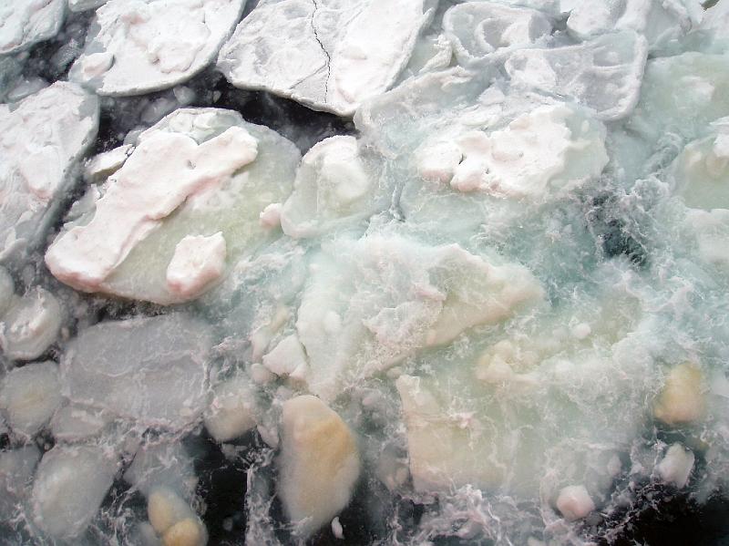 Small pancakes with brown ice.jpg - OLYMPUS DIGITAL CAMERA